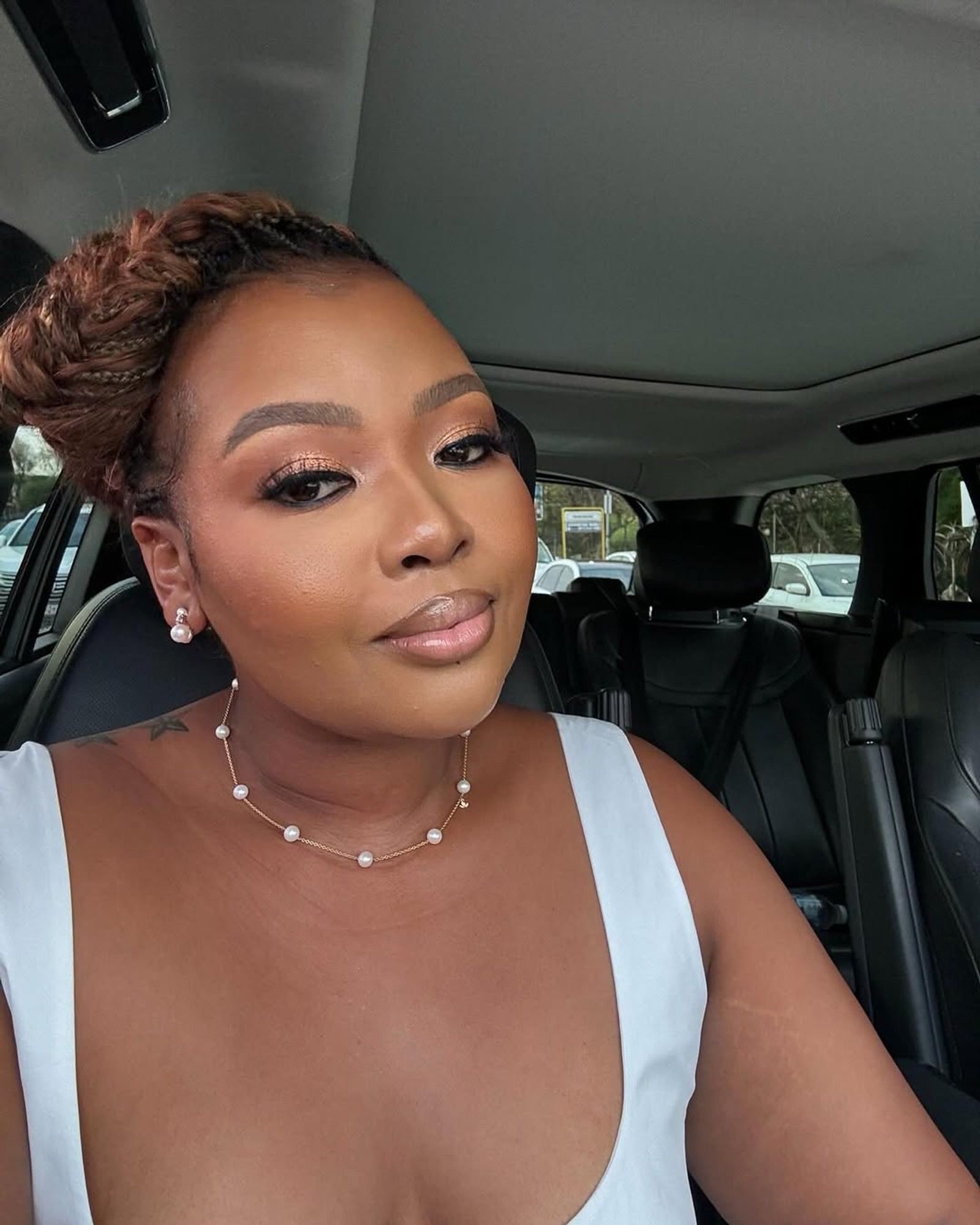 Anele Mdoda defends Lauren Sánchez's wedding dress amid online backlash