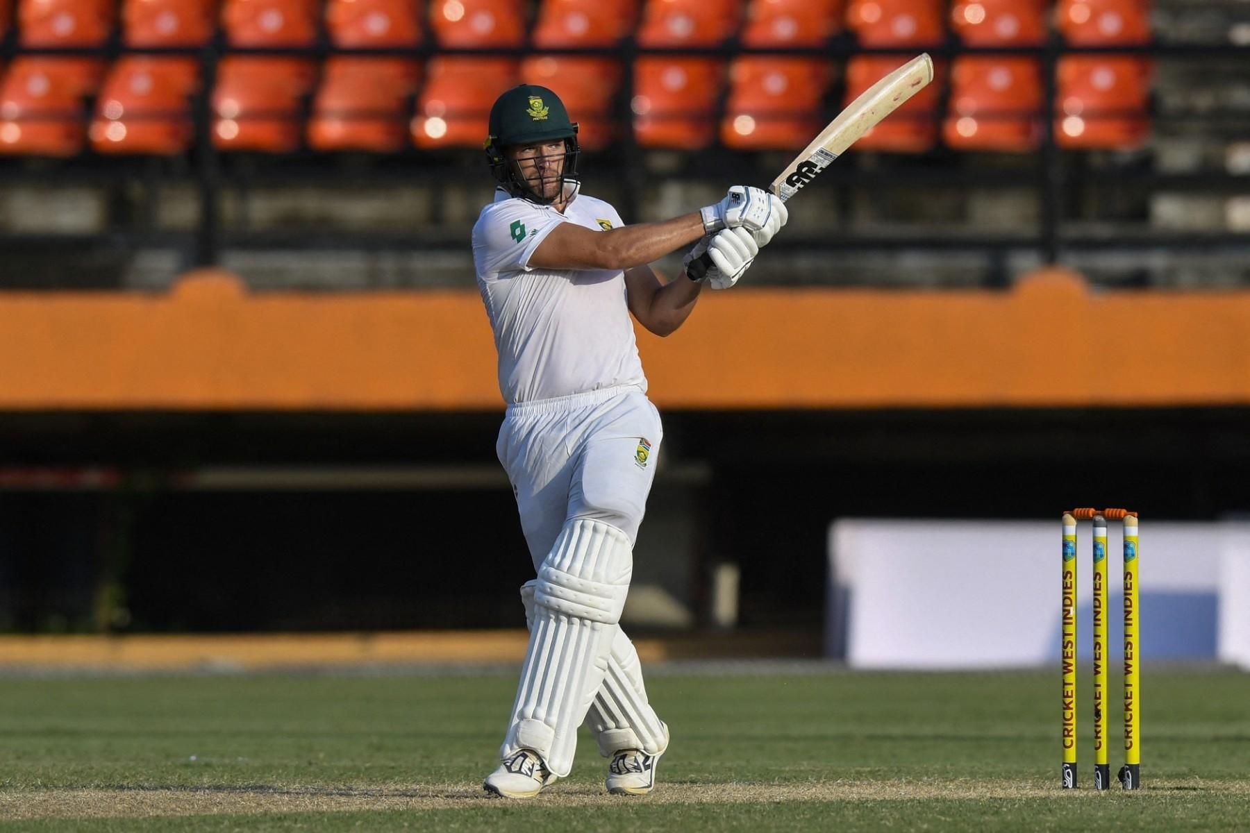 Mighty Mulder mauls meek Zimbabwe as Proteas Tighten Grip in Bulawayo