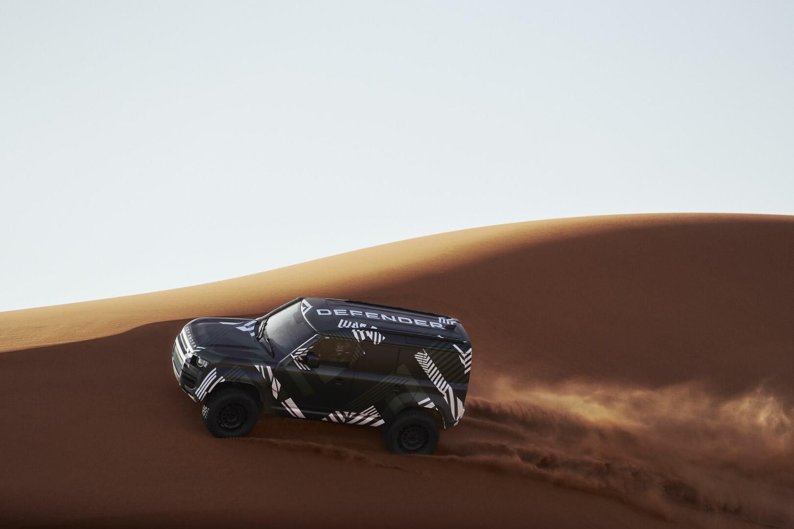 Legendary driver Stéphane Peterhansel joins Defender's 2026 Dakar Rally Campaign with D7X-R prototype