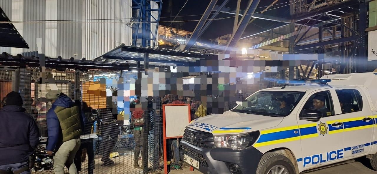 SAPS leads major crackdown on illegal mining, arresting 1,000 immigrants in Barberton