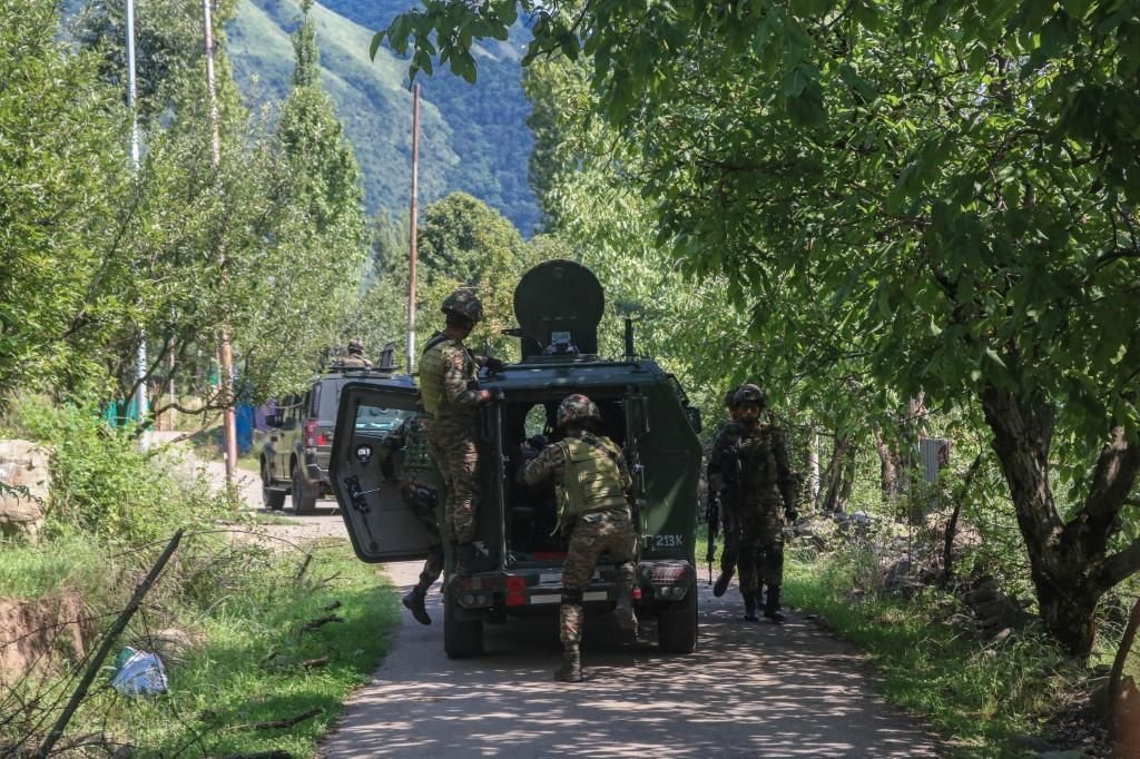 Gunmen involved in Indian Kashmir tourist attack killed: minister