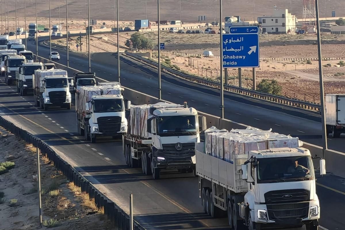 Aid trucks begin entering Gaza from Egypt