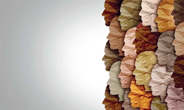 التبشير المعاكس: هل نحتاج إلى «تفكيك الديمقراطية»؟