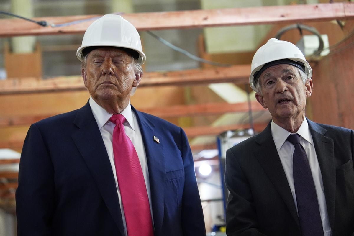Trump and Powell Bicker over Fed Building Renovations as President Ratchets up Pressure Campaign