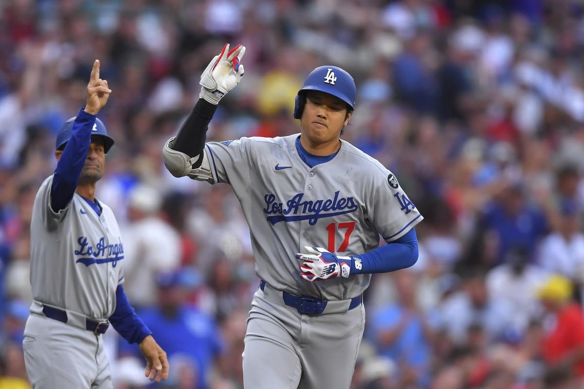 Crochet Shakes off Ohtani's Leadoff Homer and Outpitches Kershaw as Red Sox Top Dodgers 4-2