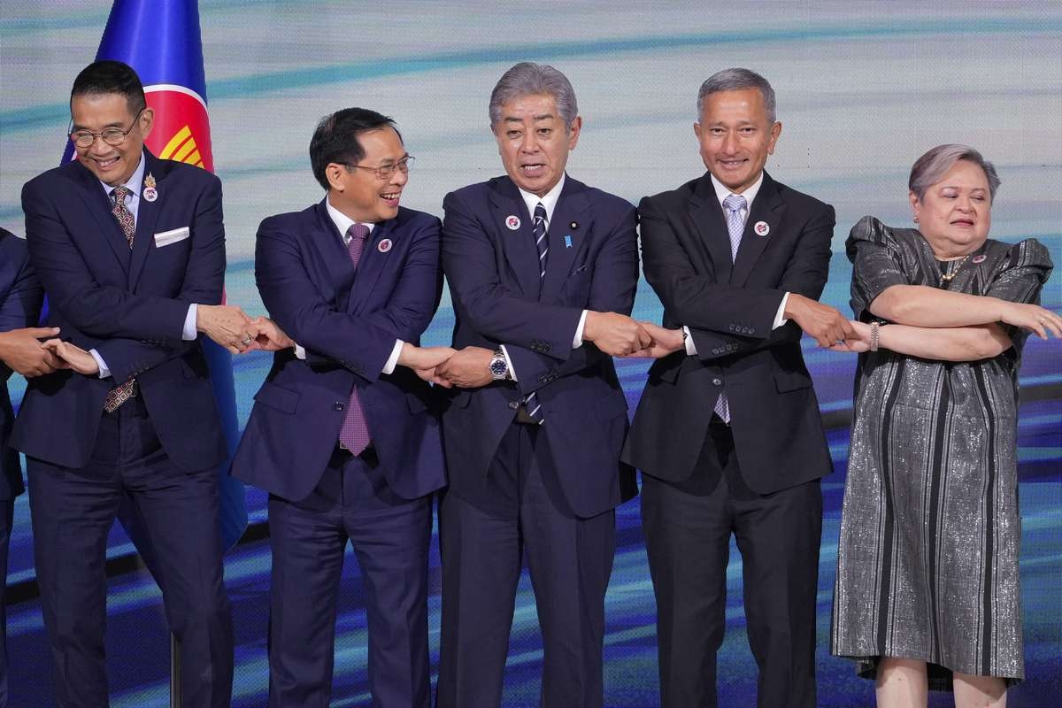 Japan to Strengthen Economic Cooperation with ASEAN: Iwaya