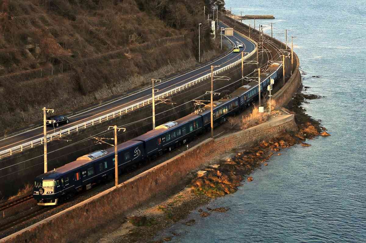 Japan Tourism: West Japan Train Offers Overnight Travel for Casual Travelers