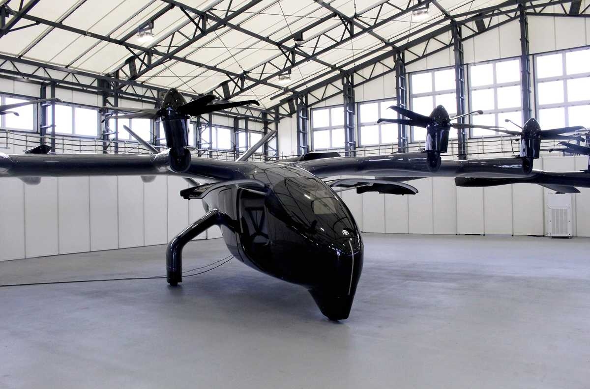 Japan Firm Aims to Begin Commercial Operations of Flying Car Taxis by Early 2030s