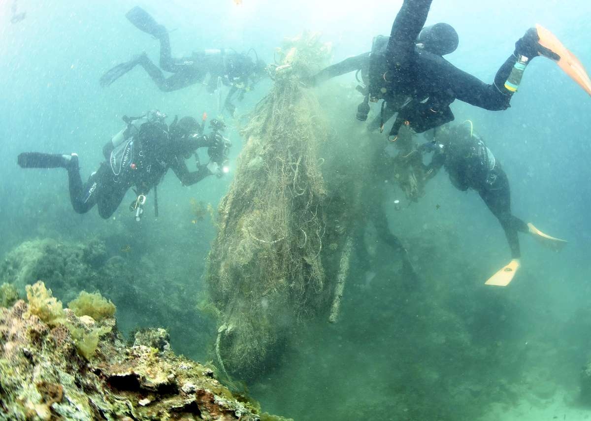 Divers Remove Ghost Gear to Protect Marine Ecosystem Off Nagasaki Prefecture's Goto Islands