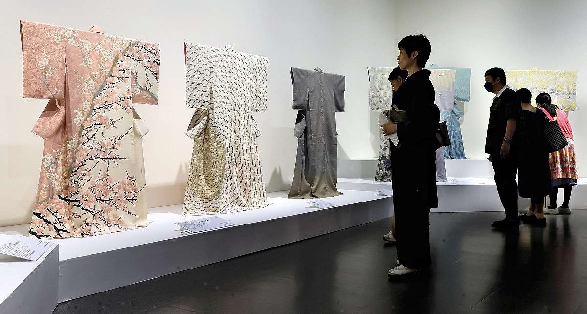 ‘Secrets of the Kimono' Showcased in Kyoto; Museum Exhibit Features Early Modern Pieces, Related Items