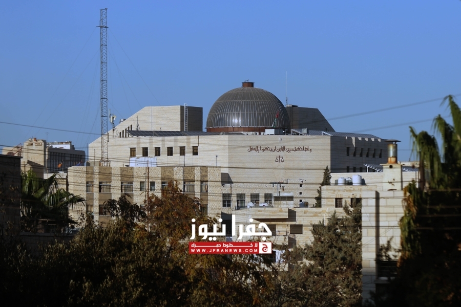 السجن 11 عامًا لـ 6 موظفين .. وتبرئة مسؤول