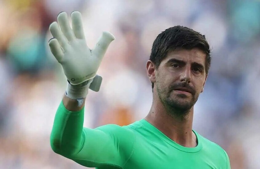 بعد اهتمام الدوري السعودي.. كورتوا يحسم موقفه مع ريال مدريد