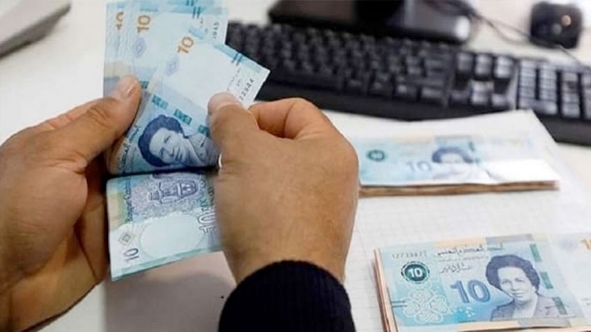 نواب يقترحون قانونا لتحديد سقف ضمانات القروض البنكية