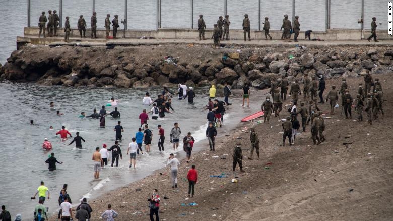 استطلاع: غالبية الإسبان يعتبرون المغرب أكبر تهديد خارجي لبلادهم