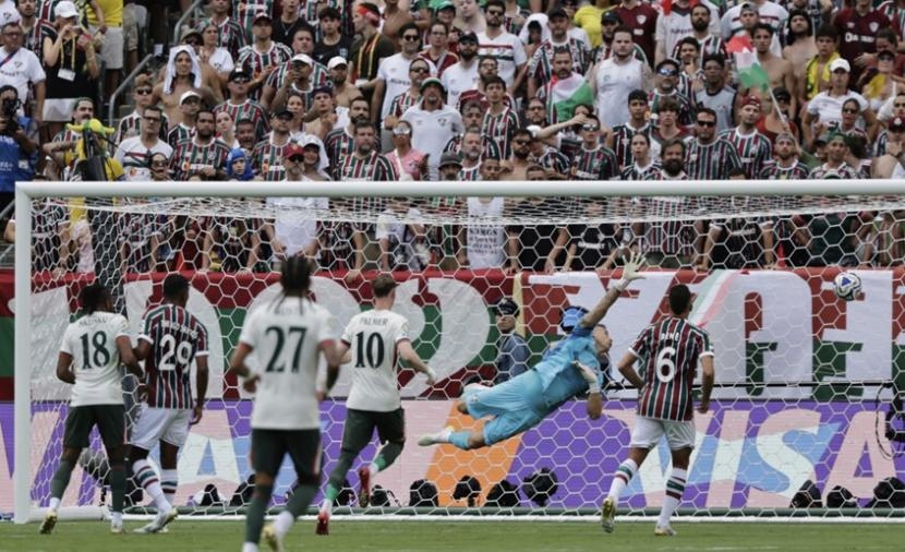 تشيلسي يتخطى فلومينينسي ويتأهل إلى نهائي كأس العالم للأندية