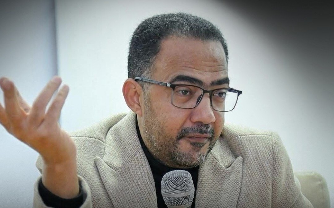 وفاة الشاعر والخطيب فؤاد الحميري في﻿ اسطنبول بعد صراع مع المرض