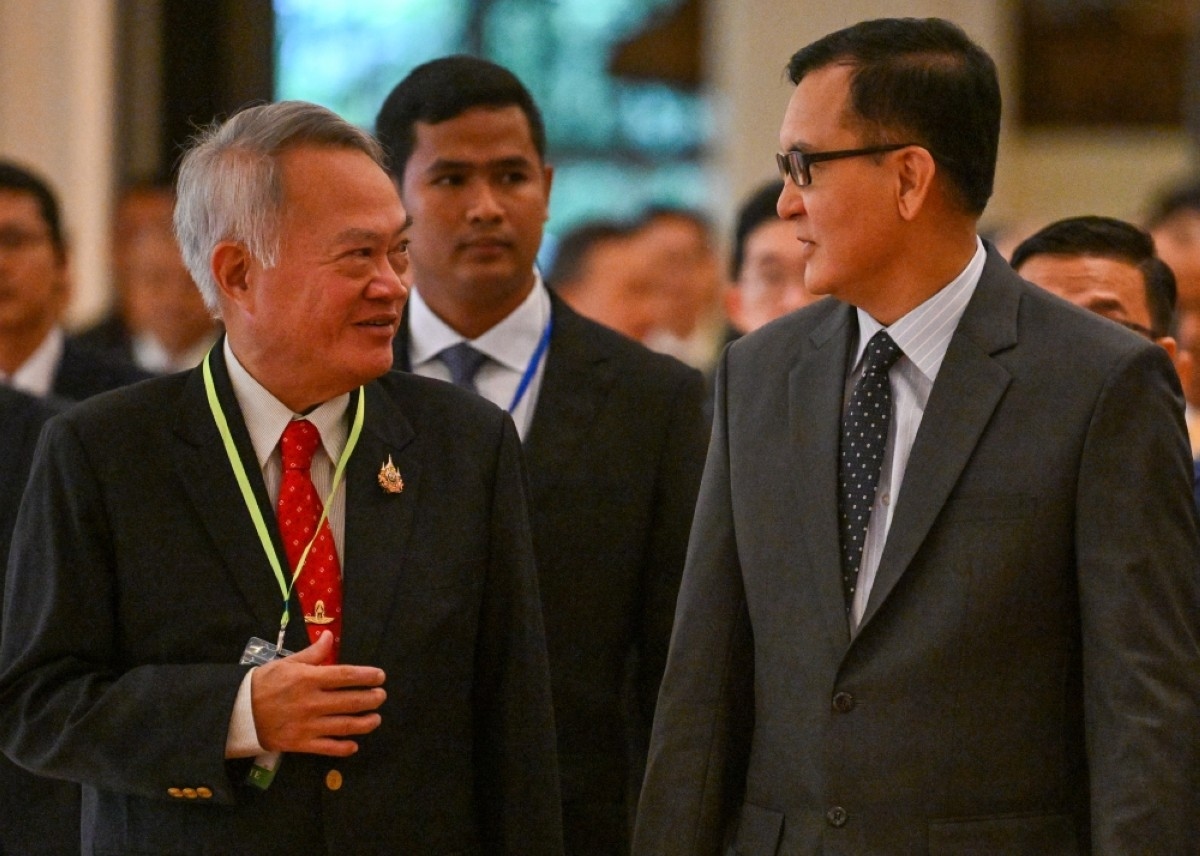 Thailand and Cambodia seek to ease simmering border tensions