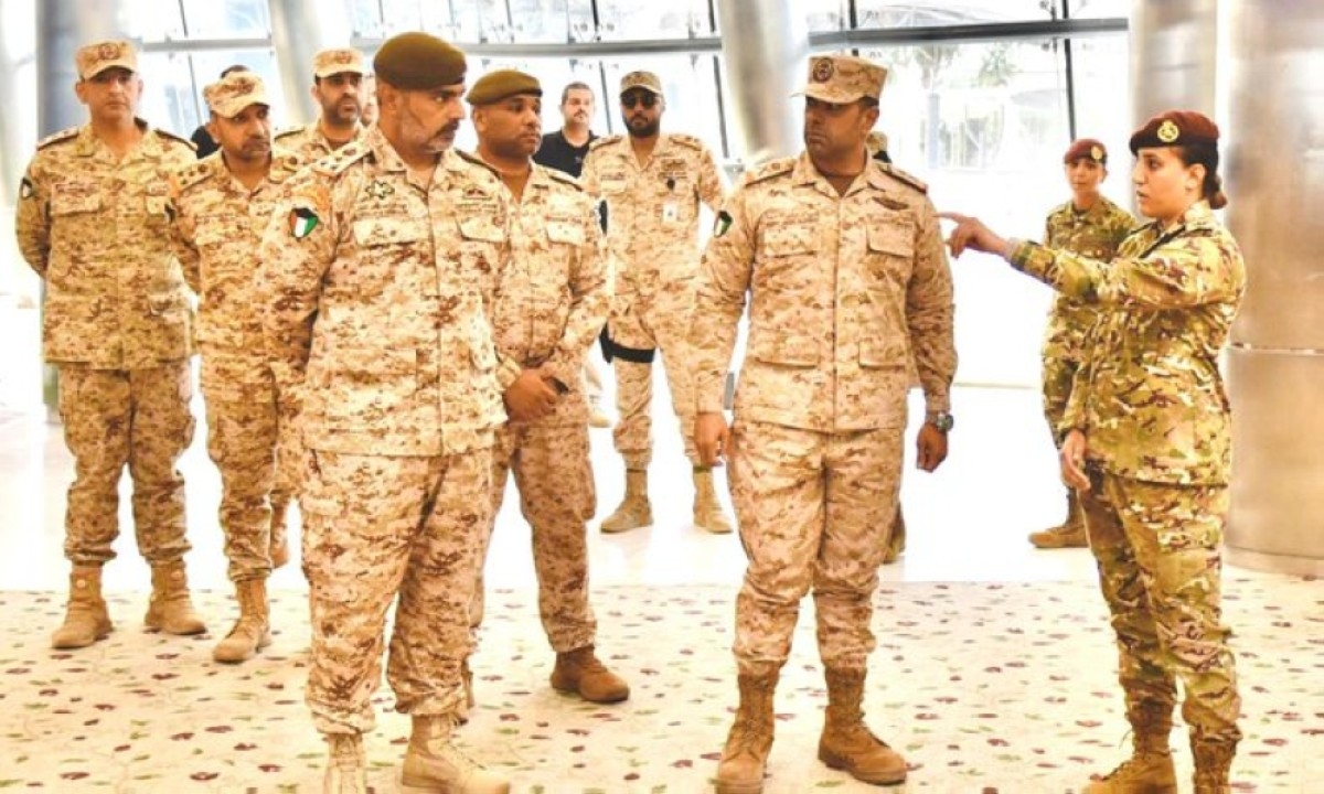 Deputy Army Chief inspects center for female officer cadets