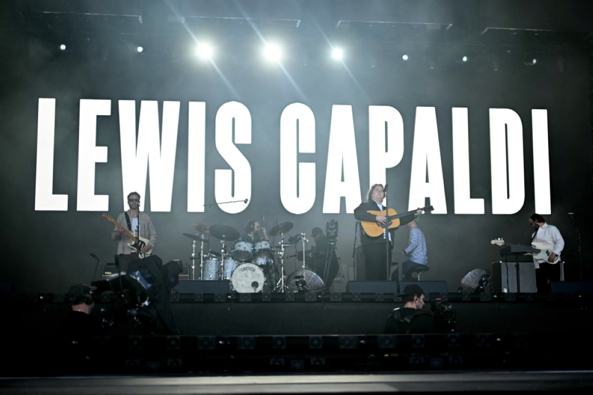 Lewis Capaldi makes triumphant Glastonbury return with surprise set