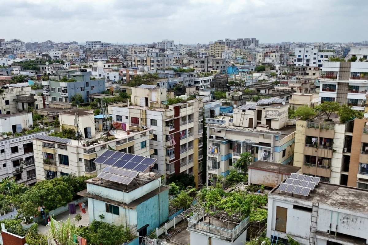 Bangladesh pushes solar to tackle energy woes