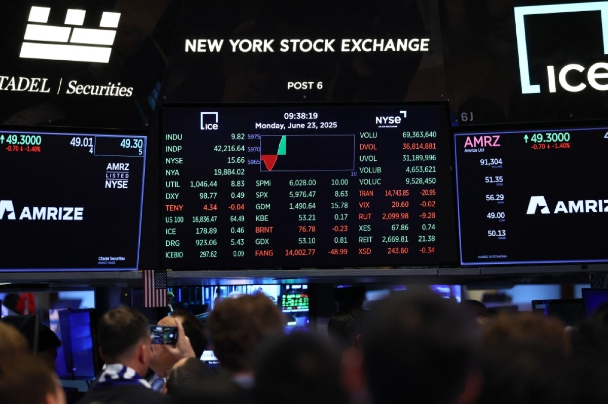 Wall St Week AheadInvestors eye US jobs data as stocks hit record highs