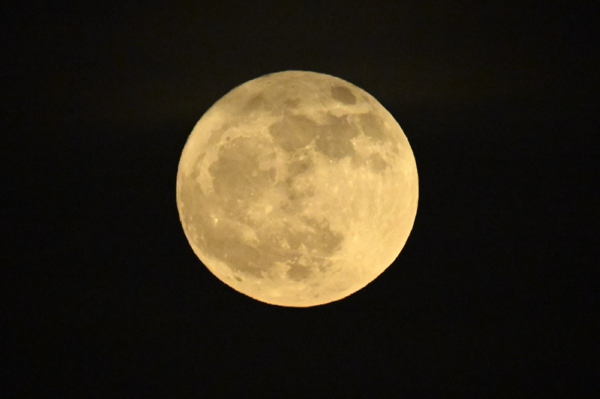 Rare ‘Buck Moon' lights up Kuwait's night sky