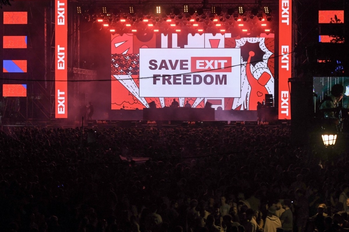 Serbian youth pumps up protest at last EXIT festival