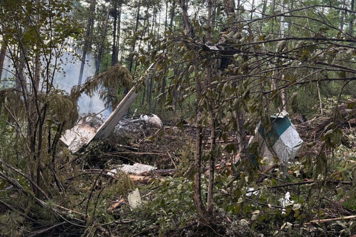 Soviet-era plane crash in Russia's far east kills 48