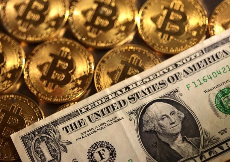 بتكوين تتجاوز حاجز 120 ألف دولار للمرة الأولى في تاريخها