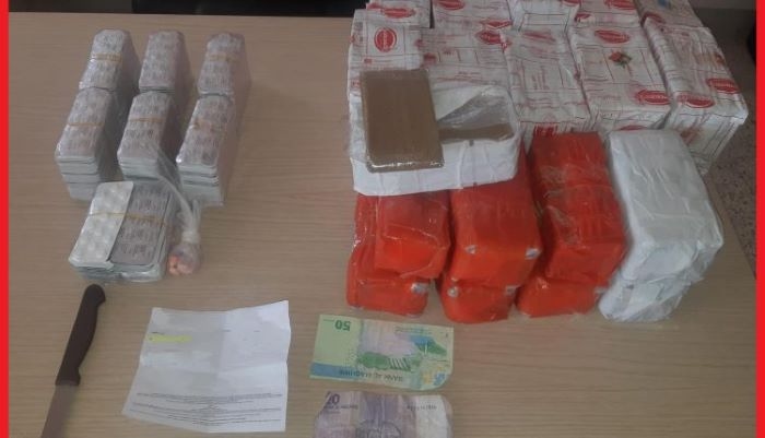 توقيف مواطن افريقي بمطار محمد الخامس الودولي يهرب الكوكايين