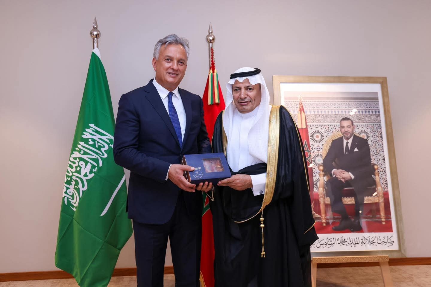زيدان يستقبل وفدا من رجال الأعمال السعوديين لبحث سبل الاستثمار