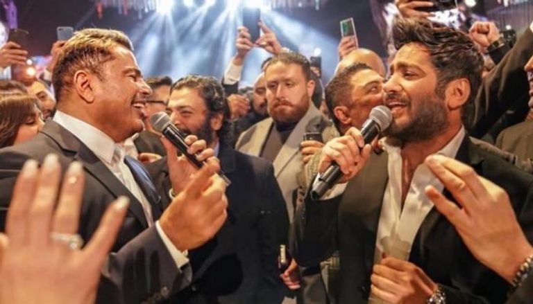 قصة علاقة متوترة بين عمرو دياب وتامر حسني: حفل زفاف خفّف حدتها و«ستوري» أعادها للواجهة