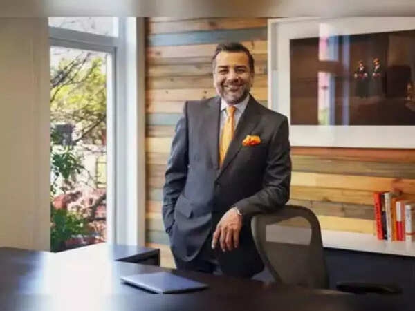 Godfrey Phillips: Bina Modi, Lalit Bhasin not charged in Samir Modi assault case