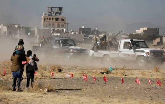 اخبار اليمن : الحوثيون يشنّون حرب إبادة مذهبية جديدة ضد السلفيين: اغتيالات، قصف منازل، واقتحام مساجد