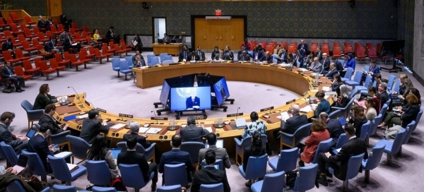 لماذا تغير موقف الإدارة الأميركية من بعثة الأمم المتحدة بالحديدة من موقف الدعوة لإنهاء عملها الى التصويت على التمديد لها ؟