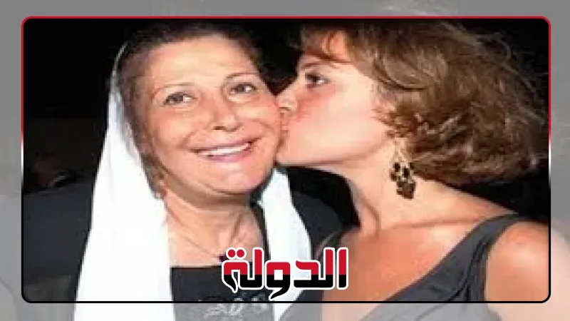 أول تعليق من منة شلبي على شائعة وفاة والدتها