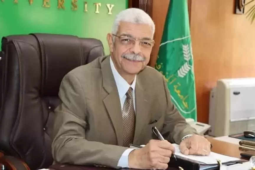 لأول مرة نجاح فريق طبي بمعهد الكبد القومي بجامعة المنوفية في استئصال حويصلة كبيرة بالمنظار تسد القناة الهضمية لمريض