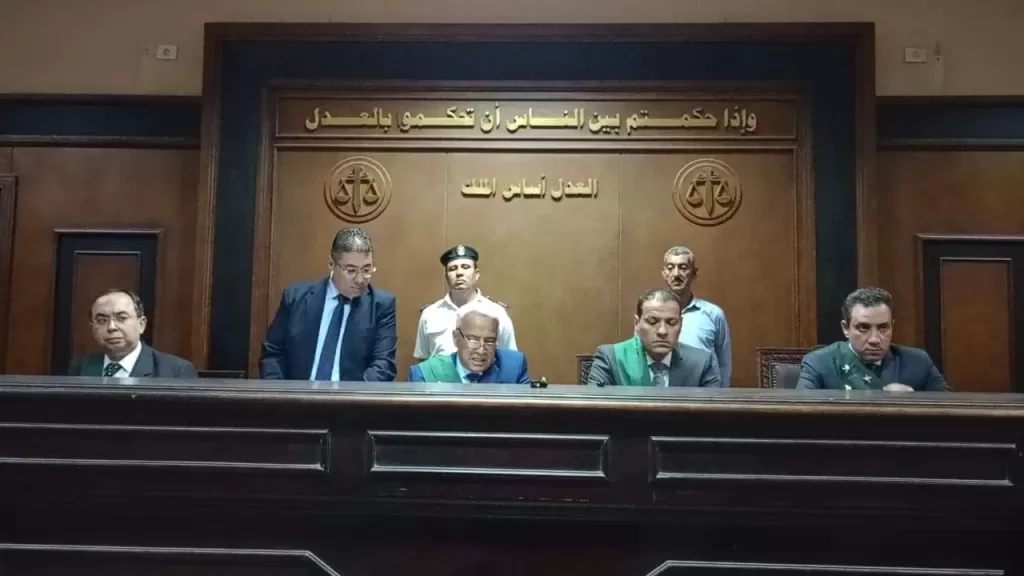 تجارة المخدرات وحيازة سلاح أبيض.. تقود موظف للسجن المؤبد في الخانكة