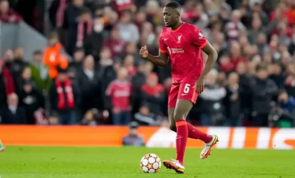 ليفربول يتحرك لحسم مستقبل كوناتي وسط مطاردة من ريال مدريد