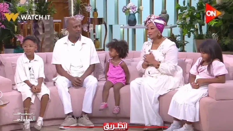 'بدأت بموقف محرج'.. قصة تعارف أمير صلاح الدين وزوجته ليالي