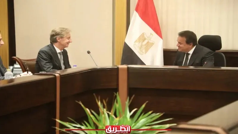 وزير الصحة يبحث مع ممثل برنامج الأمم المتحدة الإنمائي تعزيز التعاون المشترك