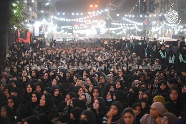 الشعب الباكستاني يعلن دعمه الثابت لقائد الثورة+ صور