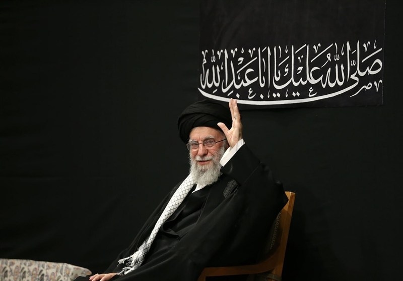 قائد الثورة: القوة العلمية والعسكرية لإيران ستتقدّم بزخم أكبر