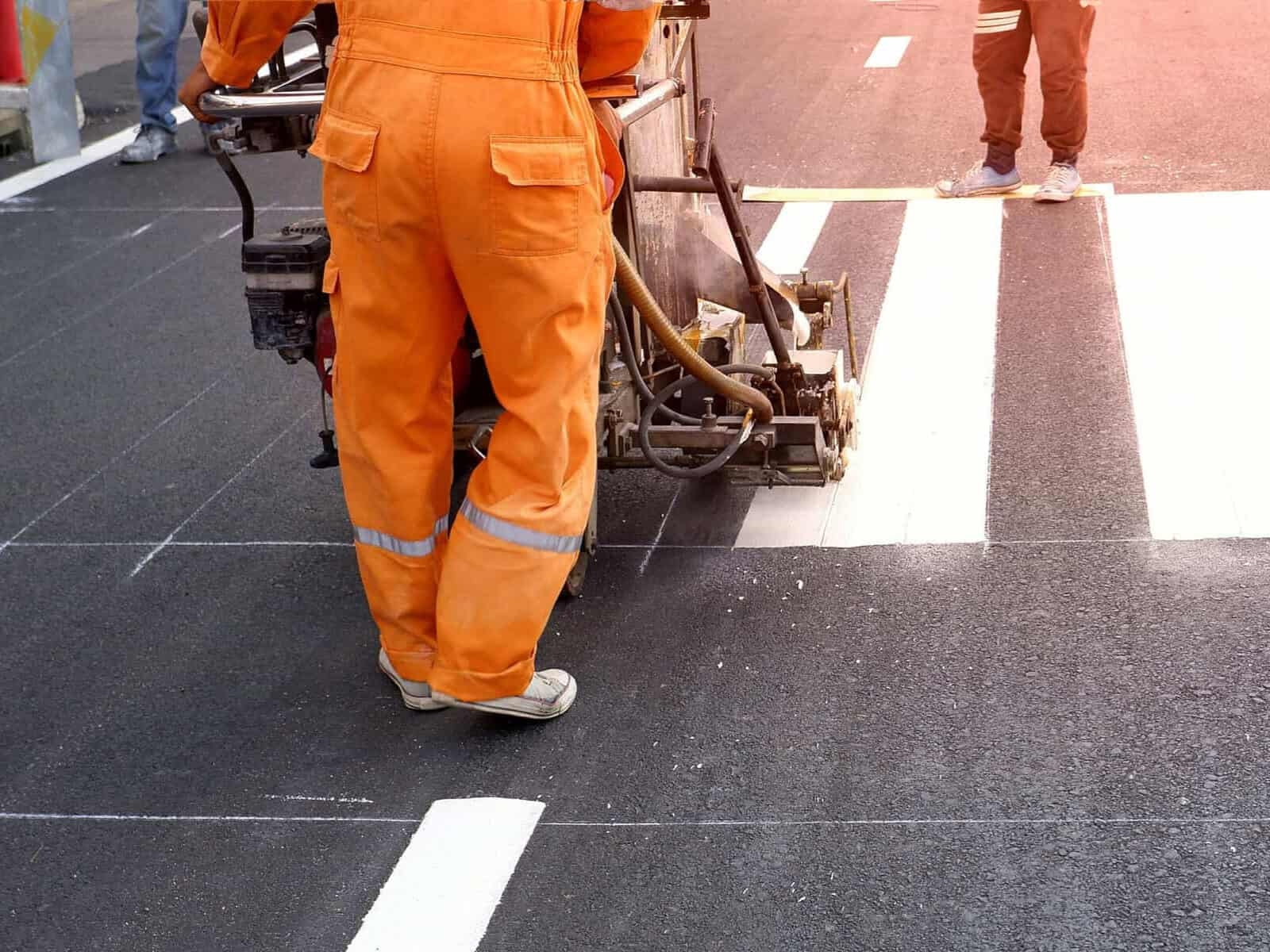 When will Johannesburg's M1 be painted?
