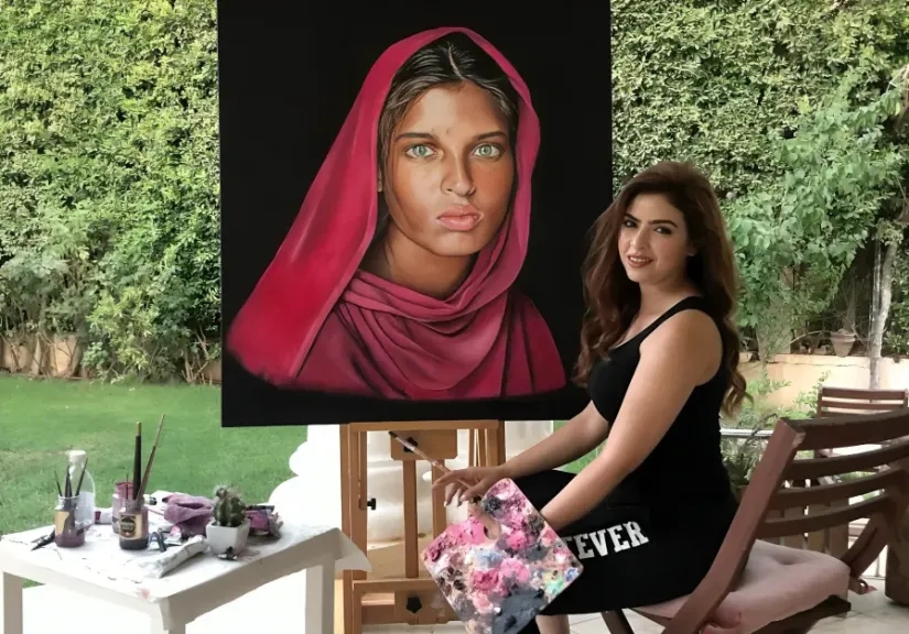 موهبتها في الرسم تشعل السوشيال ميديا.. ميرنا جميل تتصدر التريند في ظل أزمة مها الصغير