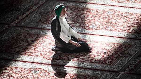 هل يجوز قضاء صلاة العشاء الفائتة في الصباح .. دار الإفتاء توضح