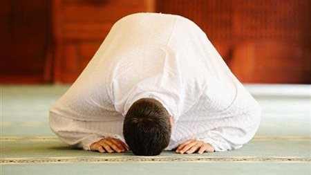 علاج عدم الخشوع في الصلاة.. الإفتاء تنصح بـ 4 خطوات