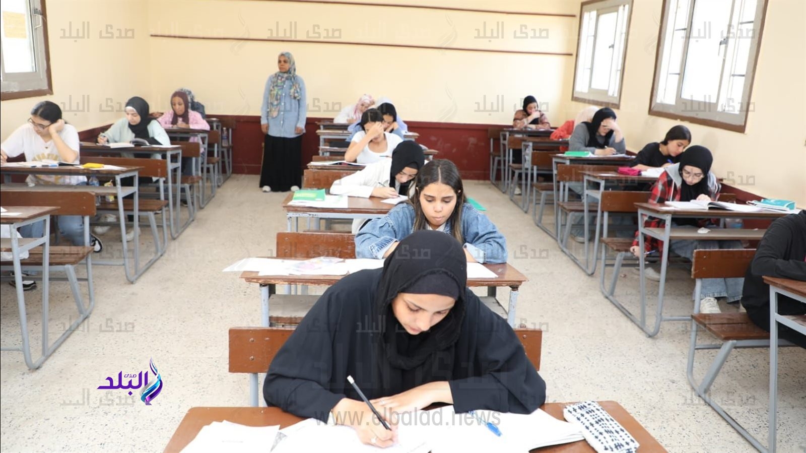 طلاب النظام القديم يؤدون الديناميكا اليوم