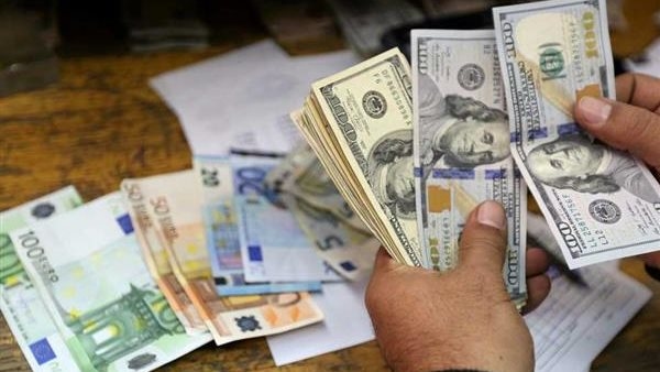 التحفظ على 4 مليون جنيه من الإتجار غير المشروع بالنقد الأجنبى