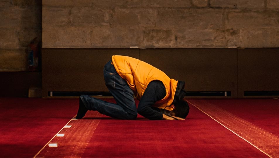 ما هي الصلاة التي تحرم جسد المسلم على النار؟.. 8 ركعات اعرف توقيتها